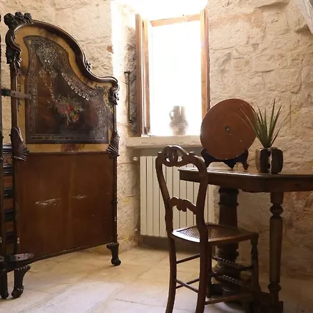 Bed & Breakfast Residenza Fenicia 3*
