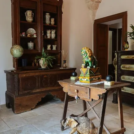 Bed & Breakfast Residenza Fenicia 3*
