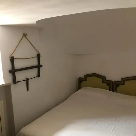 Bed & Breakfast Residenza Fenicia 3*